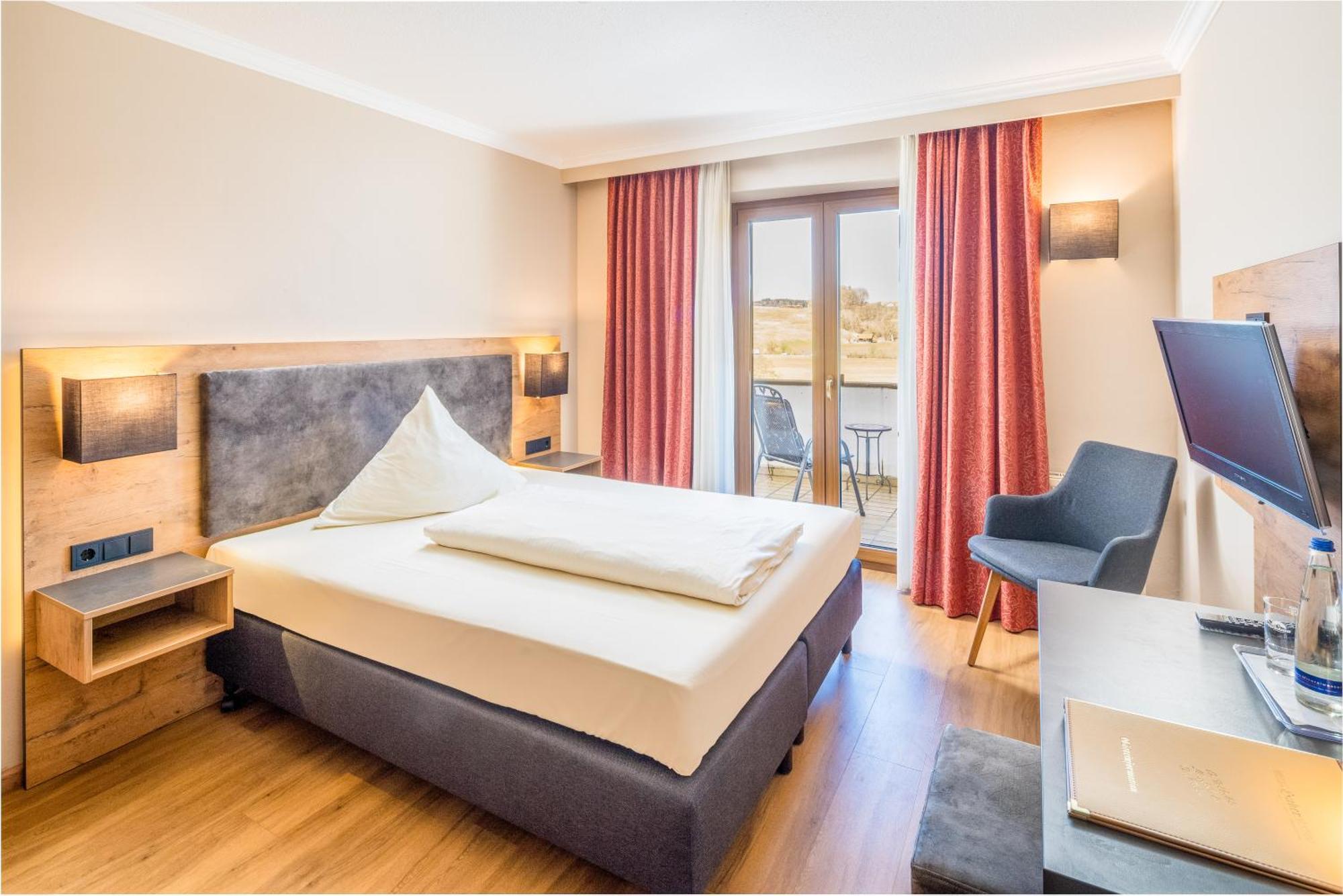 Hotel-Gasthof Huber Ebersberg Εξωτερικό φωτογραφία
