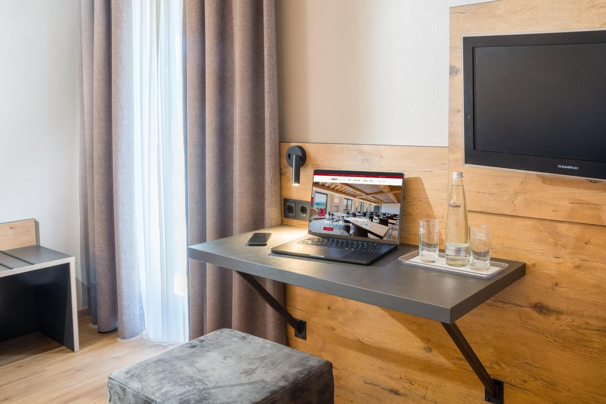 Hotel-Gasthof Huber Ebersberg Εξωτερικό φωτογραφία