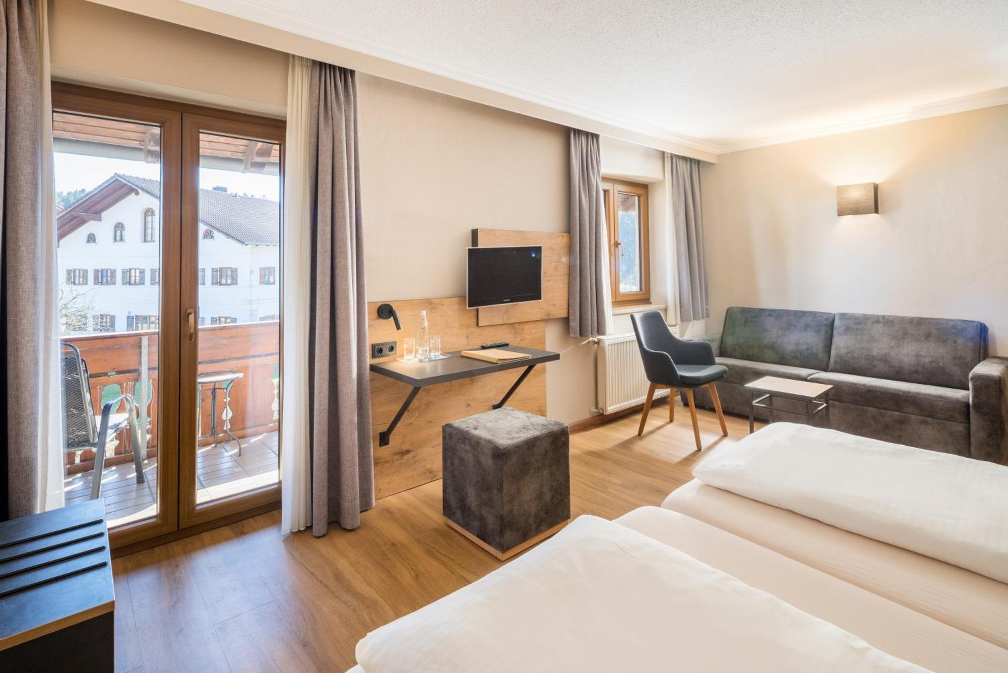 Hotel-Gasthof Huber Ebersberg Εξωτερικό φωτογραφία