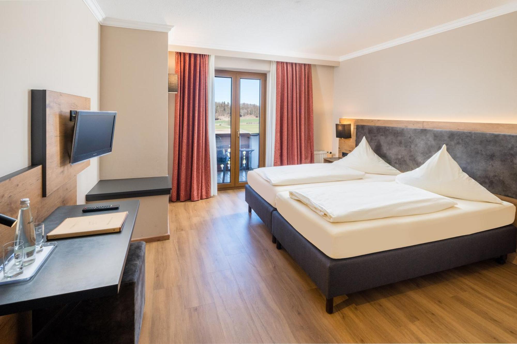 Hotel-Gasthof Huber Ebersberg Εξωτερικό φωτογραφία